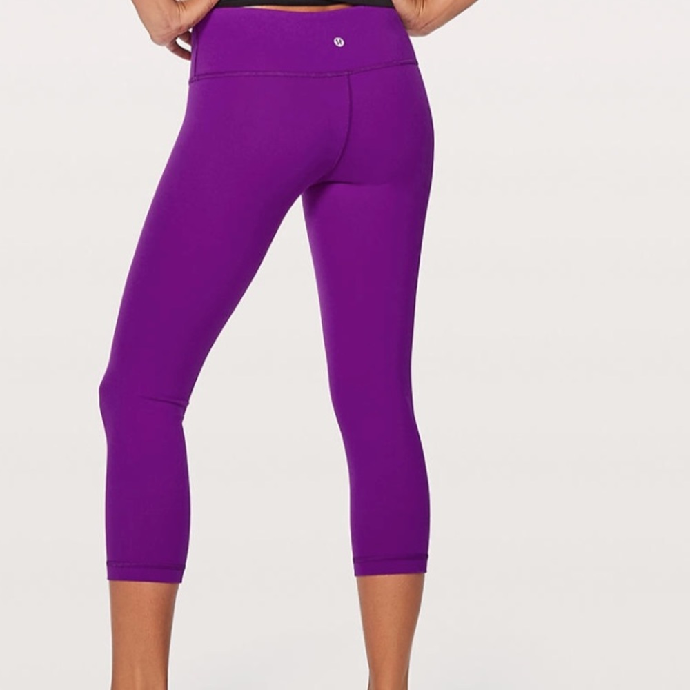 BNWT size 6 wunder under